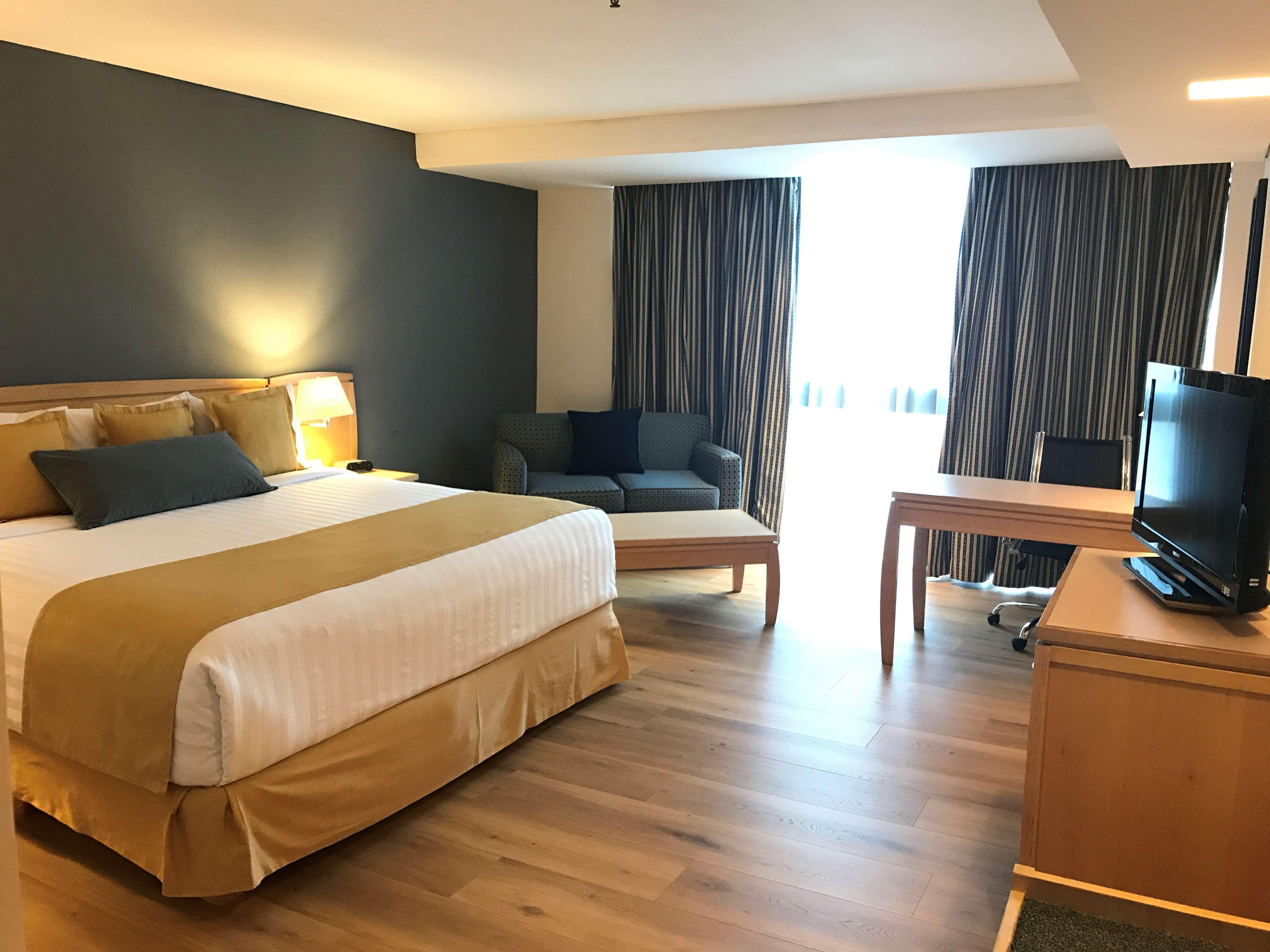 普瑞苏派瑞赛丽笙酒店 墨西哥城 客房 照片 A room at the hotel