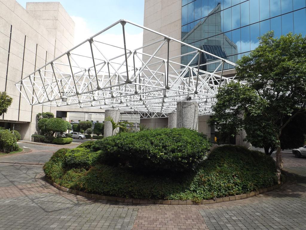 普瑞苏派瑞赛丽笙酒店 墨西哥城 外观 照片 The entrance to the hotel