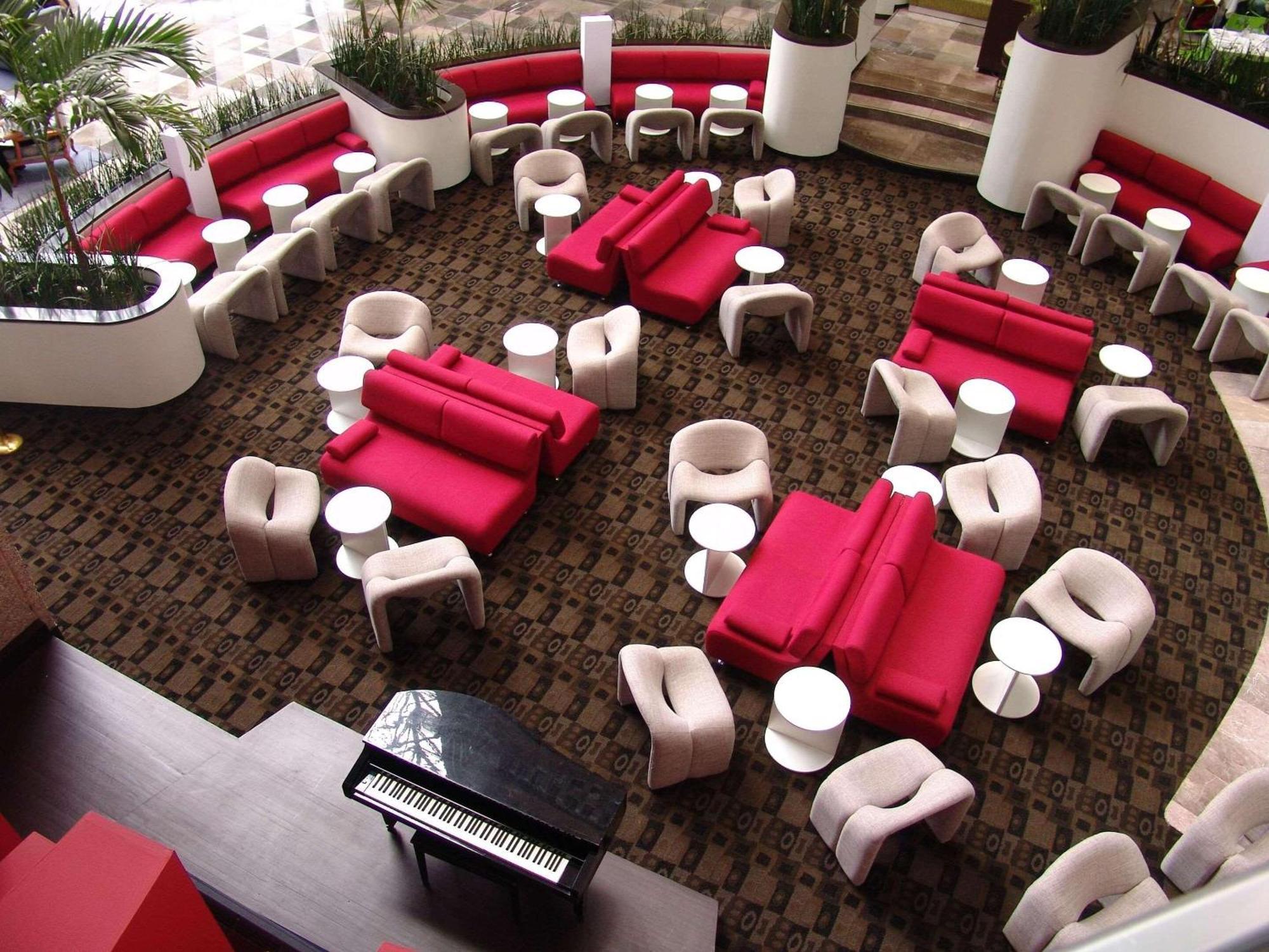 普瑞苏派瑞赛丽笙酒店 墨西哥城 外观 照片 The lobby of the hotel