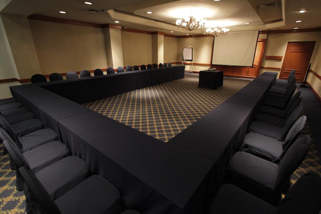 普瑞苏派瑞赛丽笙酒店 墨西哥城 外观 照片 A meeting room at the hotel