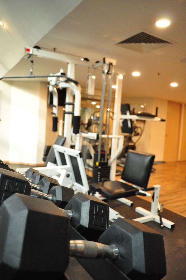 普瑞苏派瑞赛丽笙酒店 墨西哥城 外观 照片 A gym at a hotel